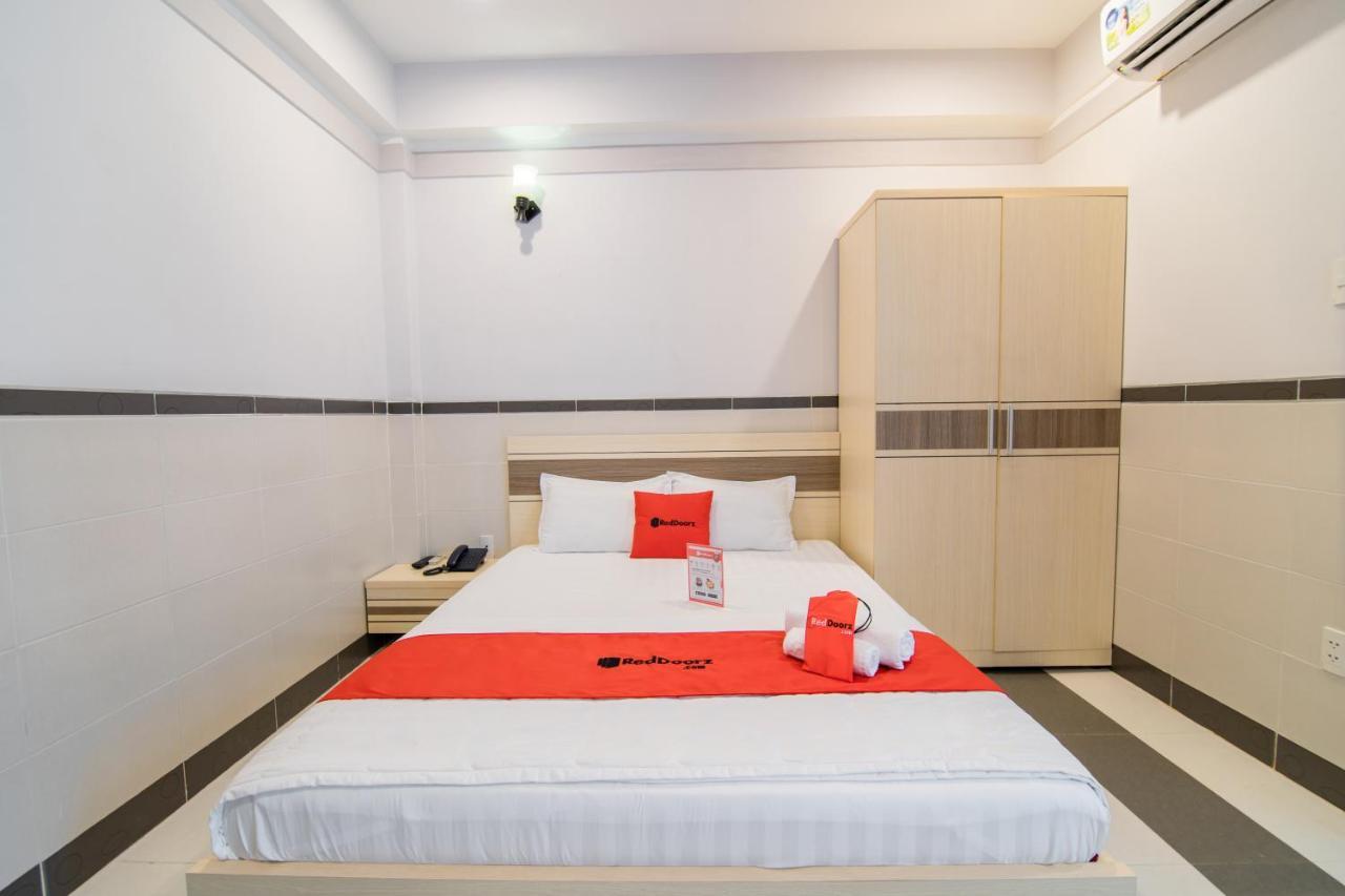 Bin Bin Hotel 5 - Near Lotte Mart D7 Хошимин Экстерьер фото